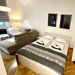 Saraj-bosna Free Public Parking Apartmán