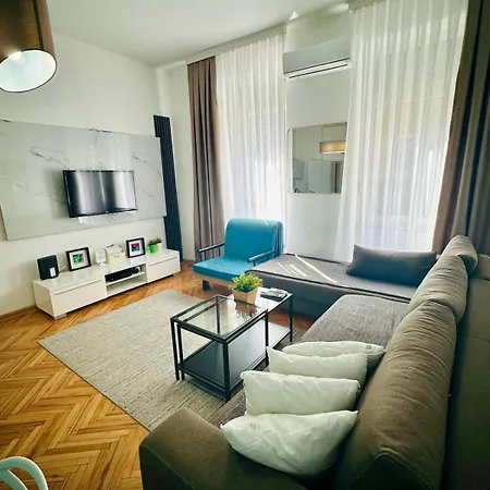 Saraj-bosna Free Public Parking *