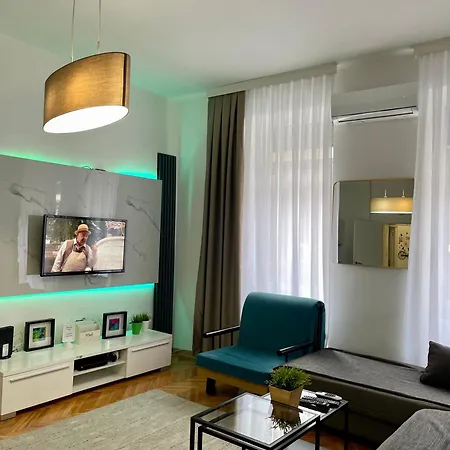 Saraj-bosna Free Public Parking סראייבו