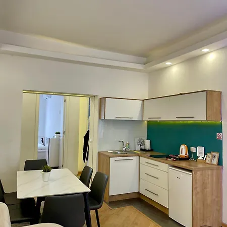 Saraj-bosna Free Public Parking Daire