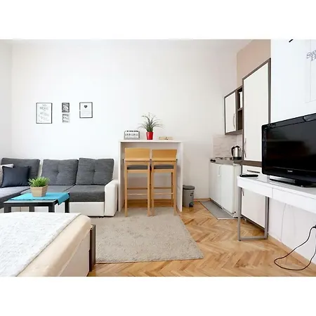 Saraj-bosna Free Public Parking 아파트 사라예보