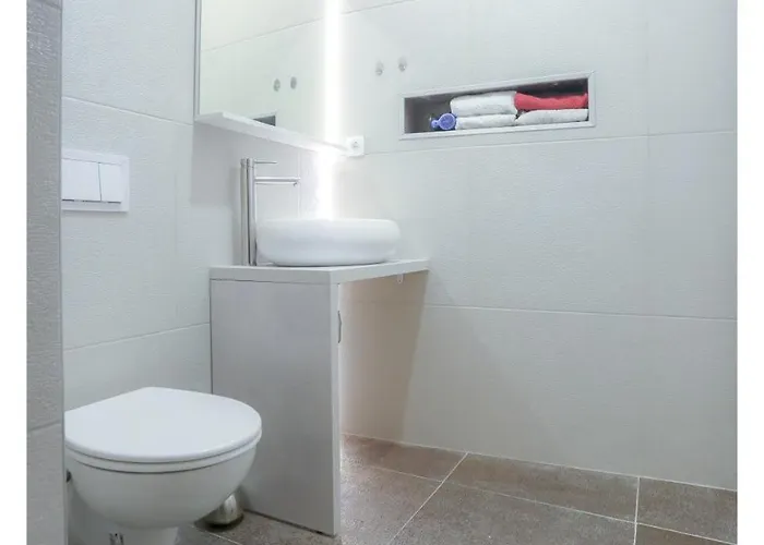 Saraj-bosna Free Public Parking 公寓 *